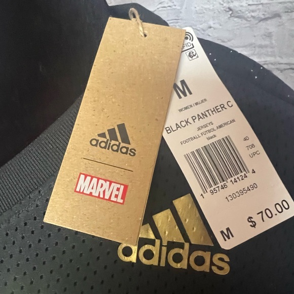 Adidas marvel studio top - Picture 7 of 8